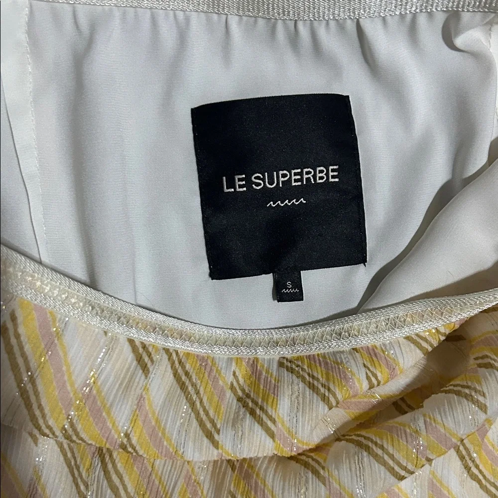 Le Superbe Yellow Chevron Lace-Hem Midi Skirt - Picture 2 of 3
